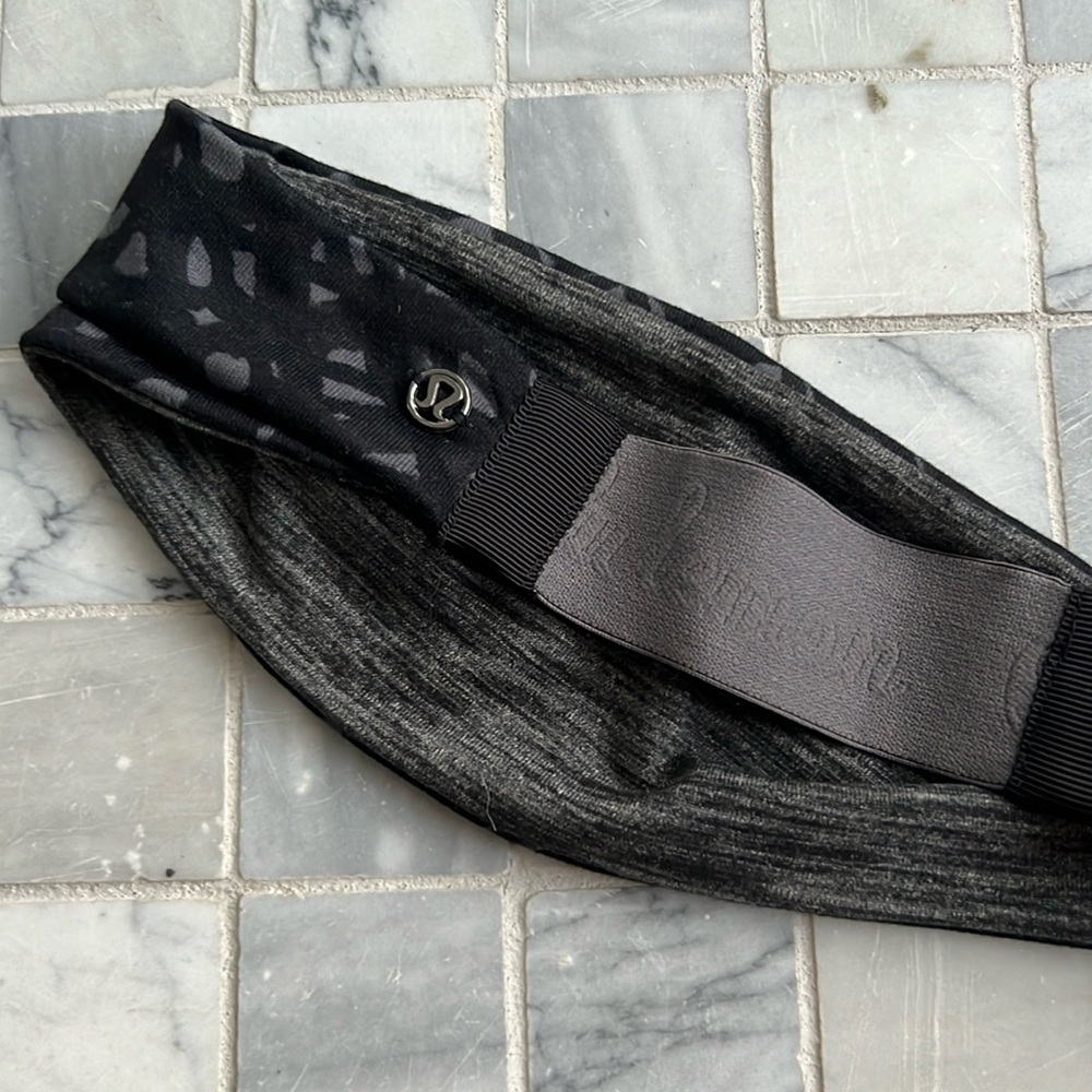 Lululemon reversible headband